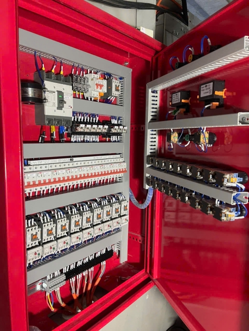  Tủ điện phục vụ hút khói PCCC